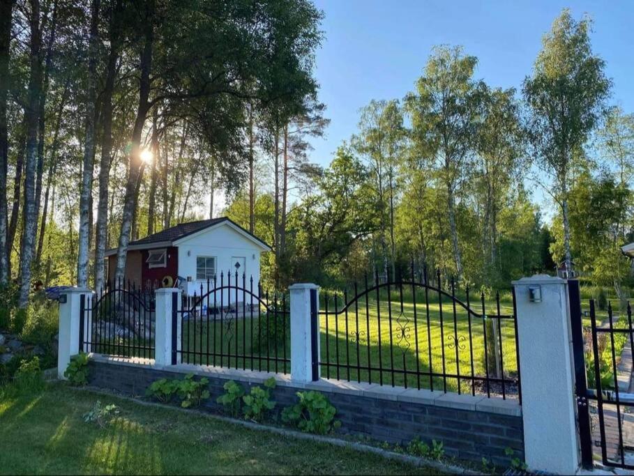 Trevlig Stuga Med Uteplats Rimbo Exteriér fotografie