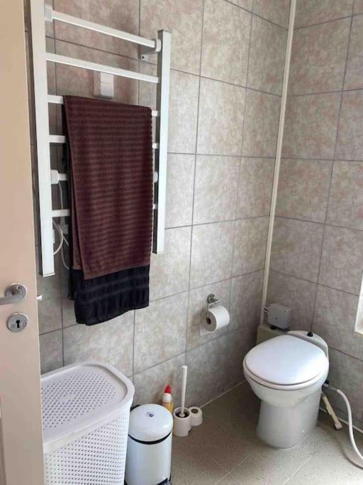 Trevlig Stuga Med Uteplats Rimbo Exteriér fotografie
