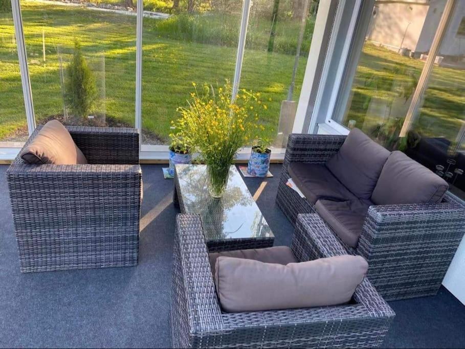 Trevlig Stuga Med Uteplats Rimbo Exteriér fotografie
